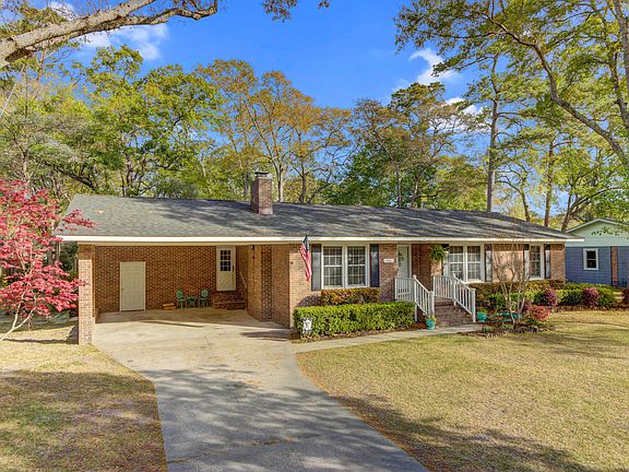2nd image of 516 Dogwood Cir