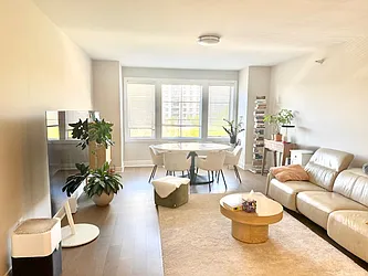 461 Palisades Boulevard, #303