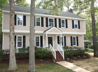 1006 Mill Forest Dr, Midlothian, VA 23113