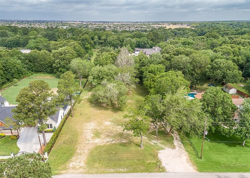1st image of 25826 Hunter Ln