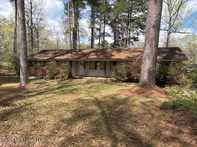 862 E 4th Ave, Morton, MS, 39117