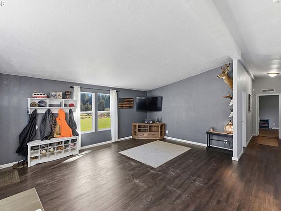 5th image of 63111 Fruitdale Rd