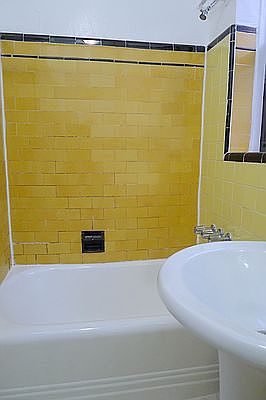 5th image of 426 Saint Nicholas Ave APT 4B