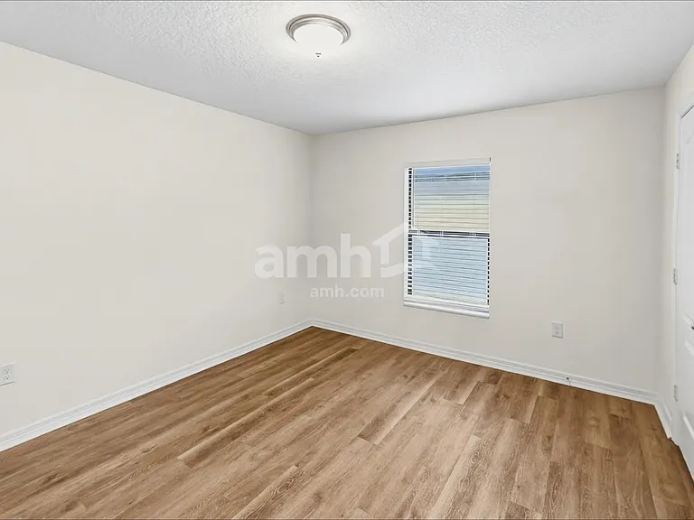 1122 Brenton Leaf Dr — Photo 11