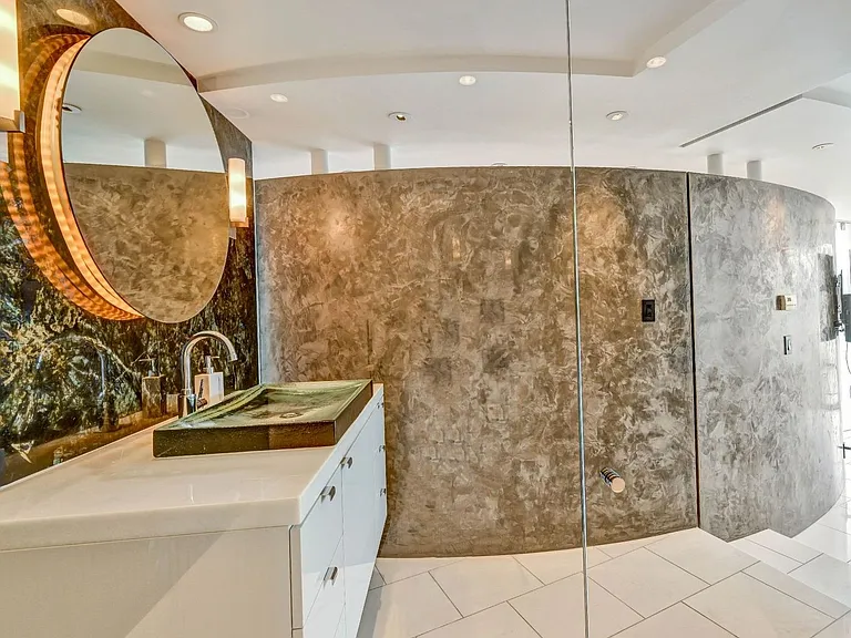 1000 N Point St #1608 — Photo 57