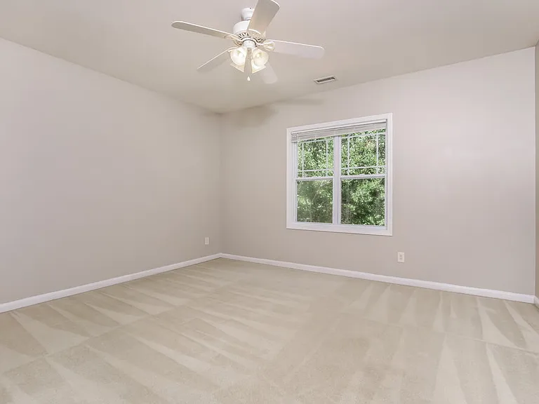 200 Willowbrook Cir — Photo 11