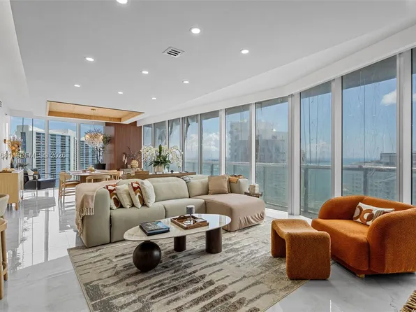 465 Brickell Ave APT 3301, Miami, FL 33131