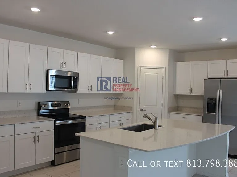 11571 Radiant Shore Loop — Photo 10
