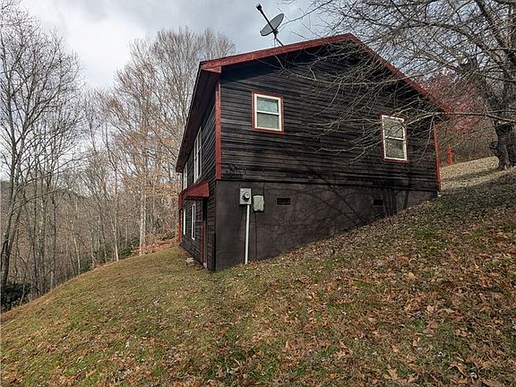 3rd image of 257 Isabel Way