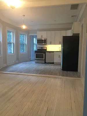 Rented by Alexander Bilu, LREB | media 17