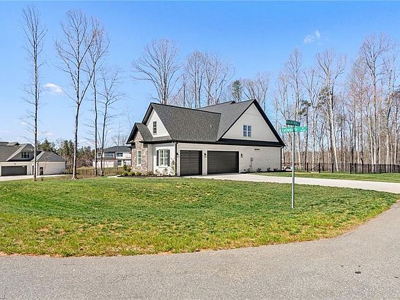 3rd image of 8108 Lulworth Dr
