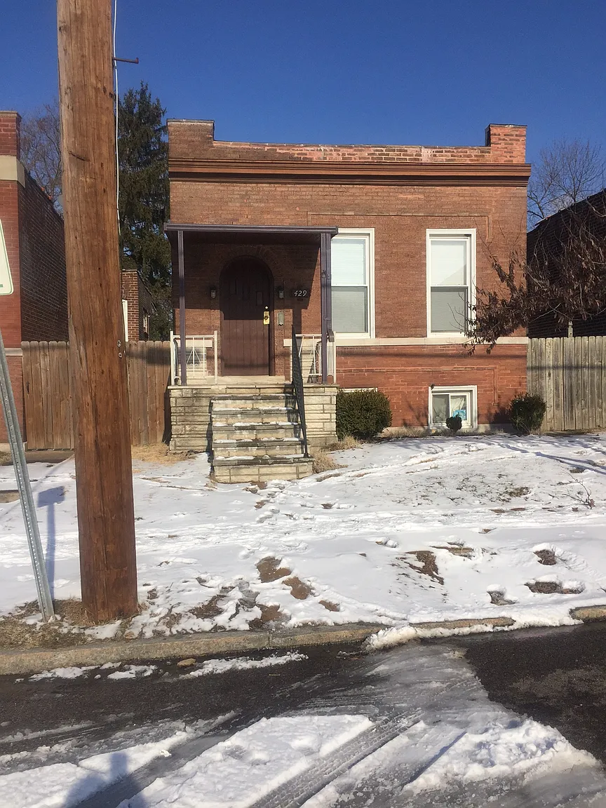 429 Fillmore St photo 1