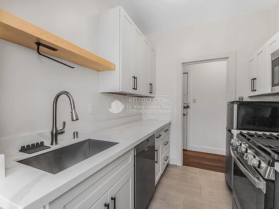 4th image of 1438 Page St APT 8