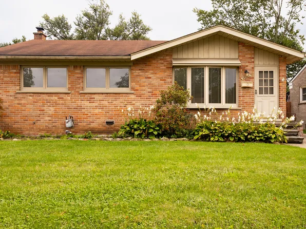 32121 Grandview Ave, Westland, MI 48186