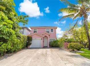 4330 Woodside Dr, Coral Springs, FL 33065