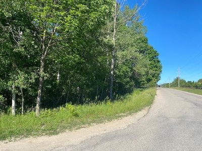 W Garfield Ave, Charlevoix, MI, 49720