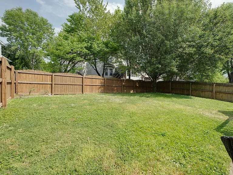 1005 Meandering Way — Photo 27