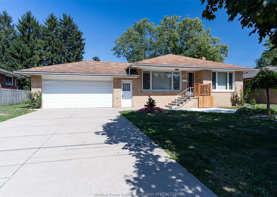 760 Wallace Ave