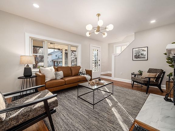 5th image of 264 Southwood Ave