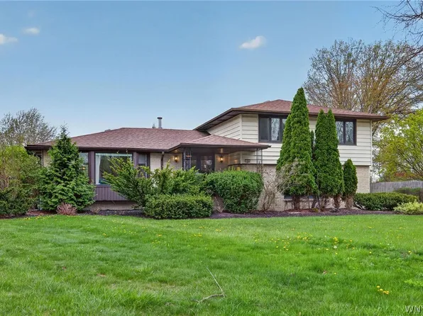 306 Hunters Ln, Williamsville, NY 14221