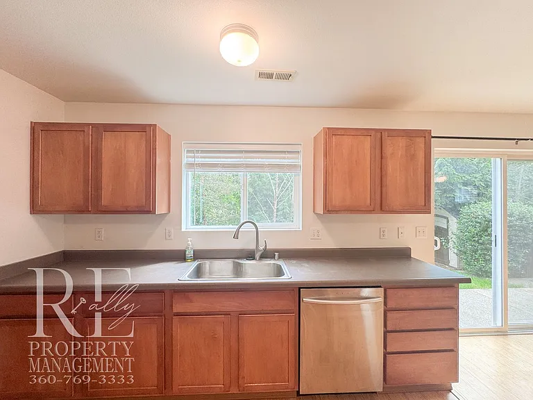 21050 Brevik Pl NW — Photo 11