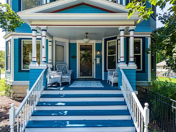 3rd image of 118 Sinclair St