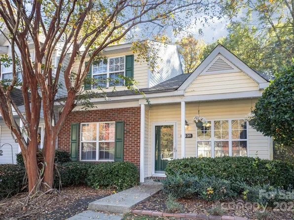 8230 Rudolph Rd, Charlotte, NC 28216