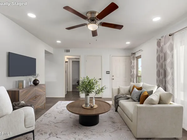 5221 E TUNDER Circle, Phoenix, AZ 85044