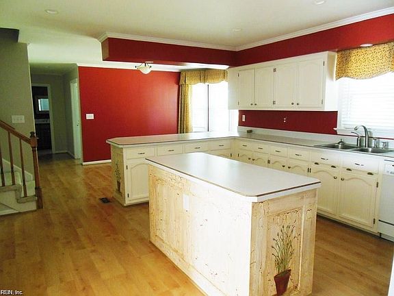 5th image of 2533 San Marco Ct