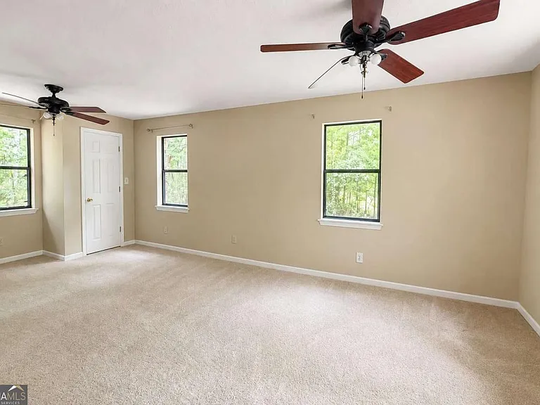 220 Winding Stream Trl — Photo 8