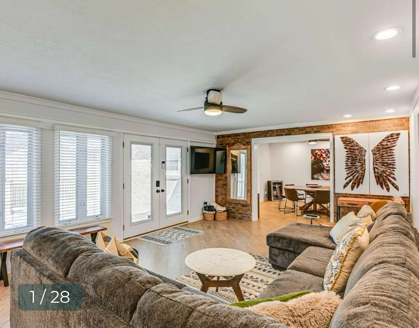 cozy 4 bedroom 2 bath home, quiet neighborhood, 16 miles to Nashville — Photo 1