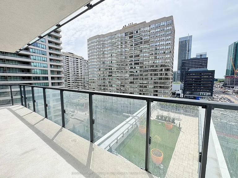 4955 Yonge St #806 — Photo 21