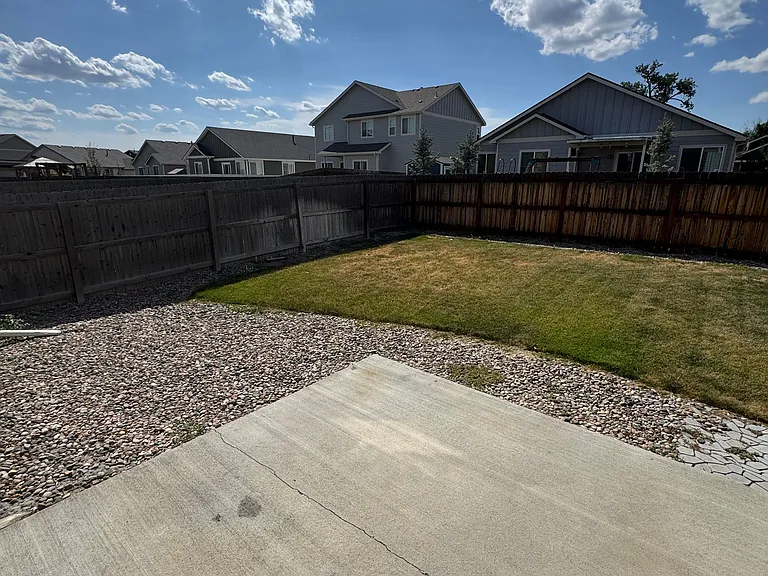 6802 Galpin Dr — Photo 32