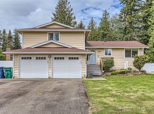 9404 60th Dr NE, Marysville, WA