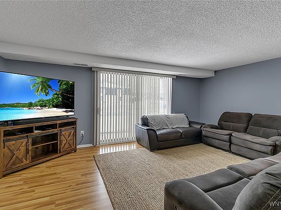 3rd image of 90 Foxberry Dr S #A