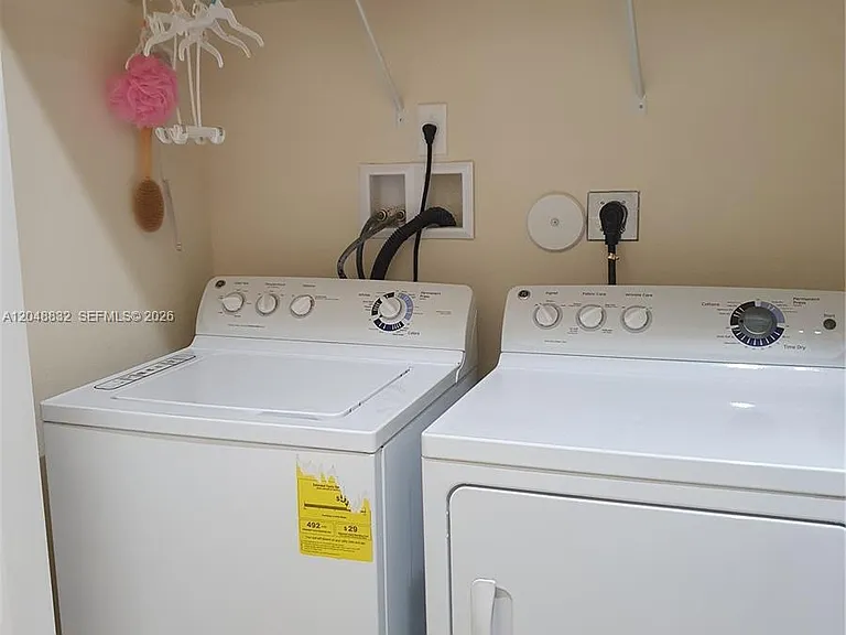 9171 SW 169th Pl — Photo 10