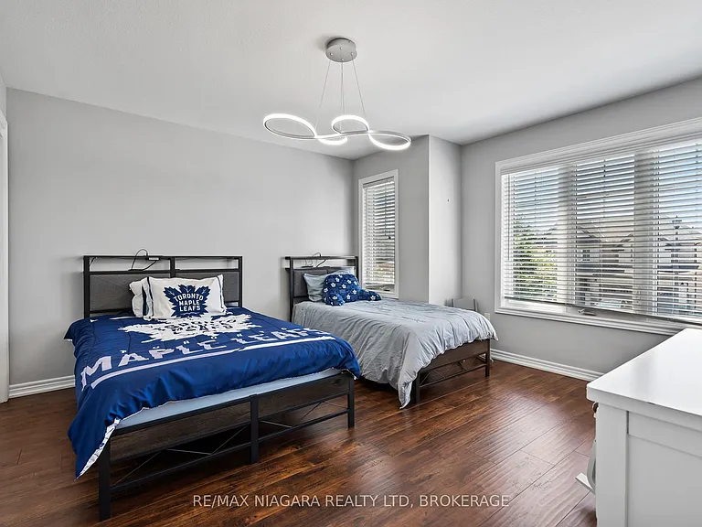 7 Riley Ave — Photo 22