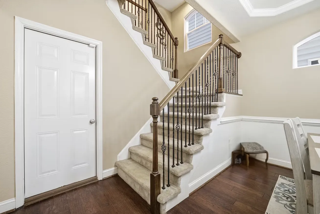 1 bed, 2338 sqft, $1,150 — Photo 1