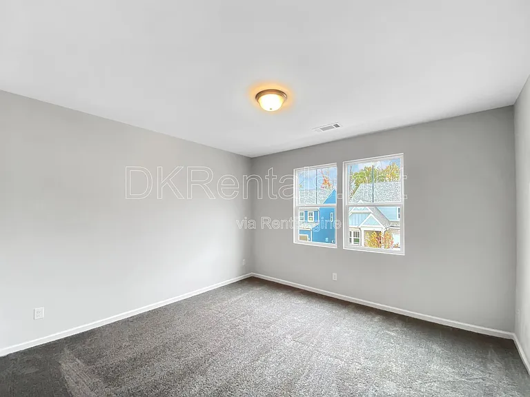 245 Birchwood Row — Photo 20