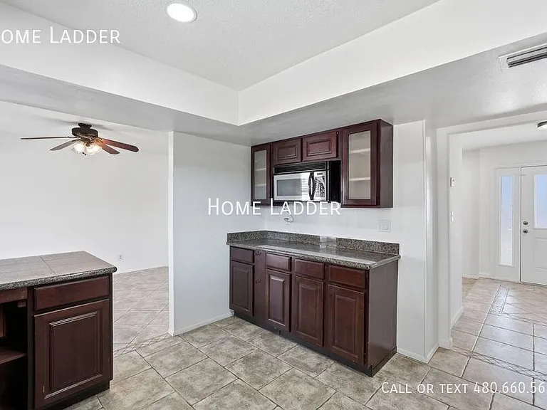 8501 E Thomas Rd — Photo 14