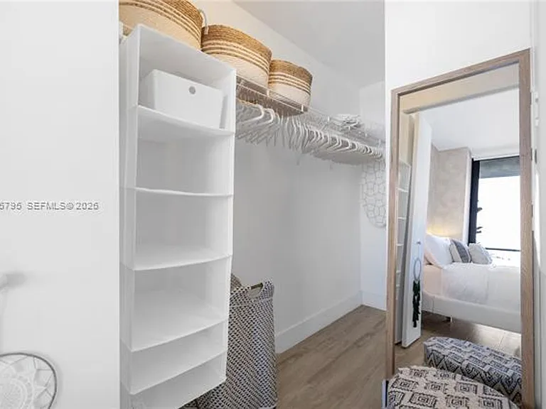 121 NE 34th St #2111 — Photo 9
