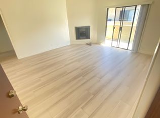 14942 Burbank Blvd #204, Van Nuys, CA 91411
