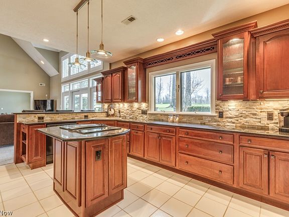 3rd image of 11226 Caddie Ln
