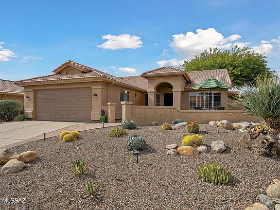 3rd image of 65874 E Rocky Trail Dr