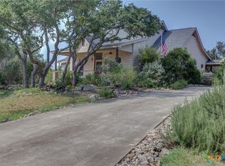 1350 Scenic View Dr, Canyon Lake, TX 78133