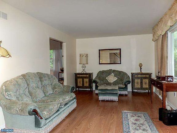 4th image of 1320 Bronco Cir
