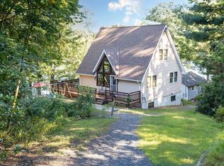 32 Pineview Ter, Taunton, MA 02780