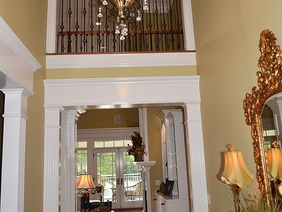 5th image of 236 Gardenia Dr