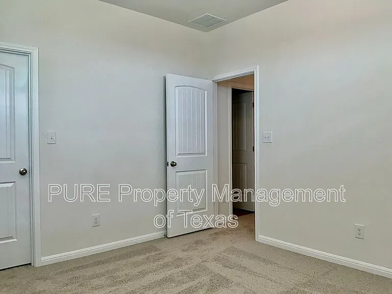 2208 Cornfield Dr #B — Photo 15