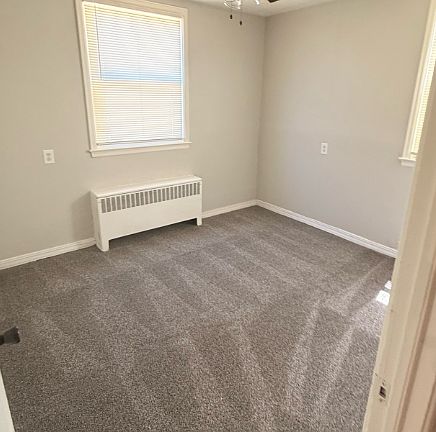 4th image of 4906 Ingersoll Ave #D81051dcb